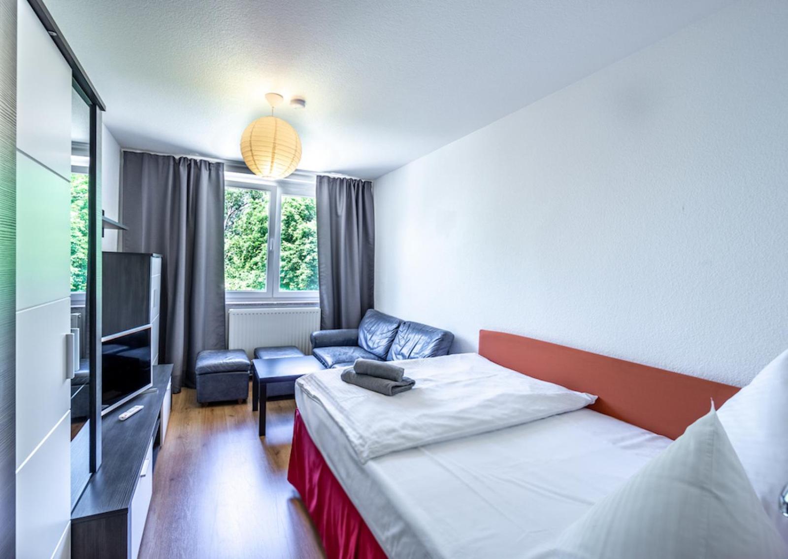 Sl'Otel Budget Bernburg Exteriör bild