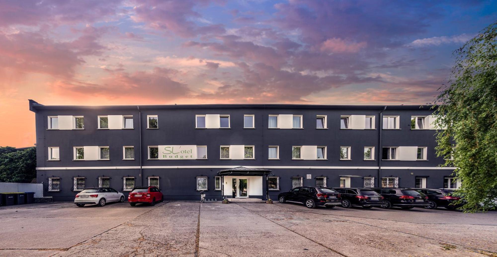 Sl'Otel Budget Bernburg Exteriör bild