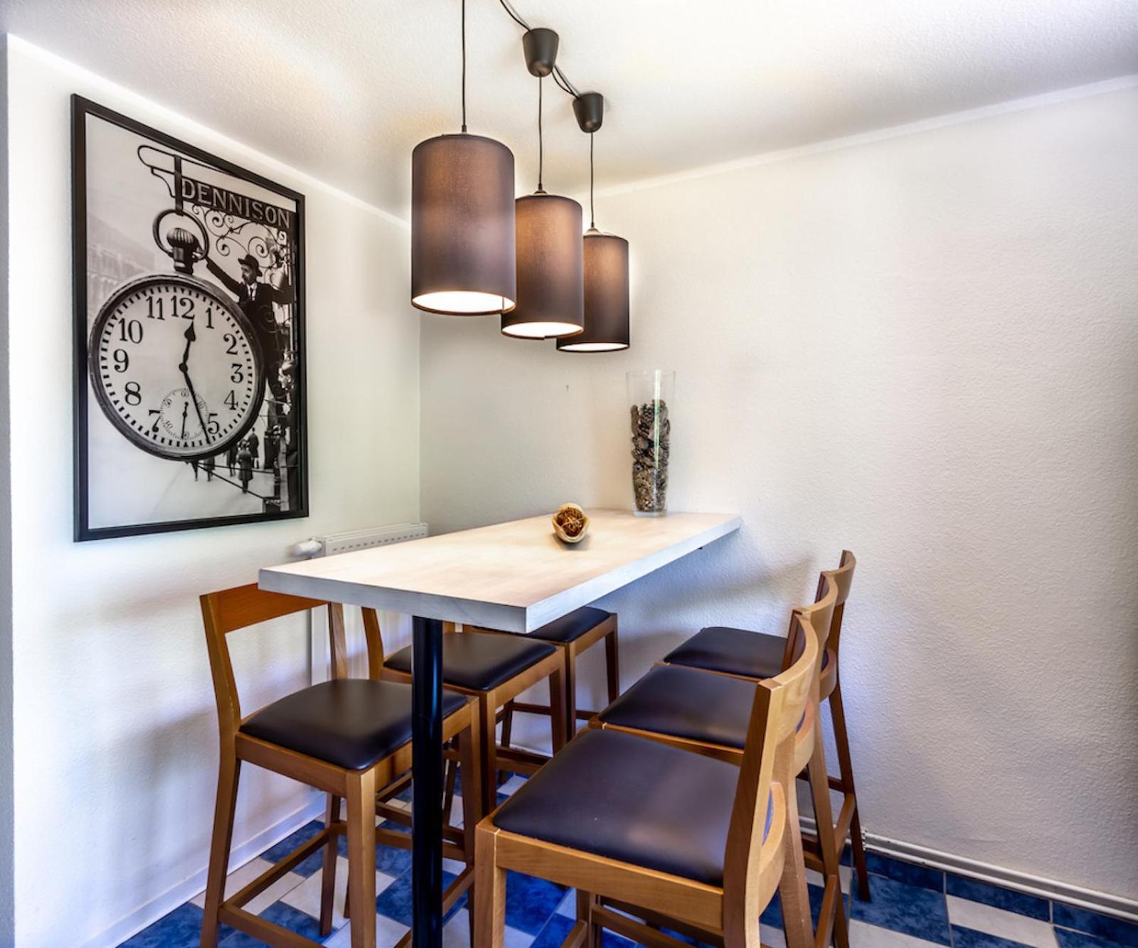 Sl'Otel Budget Bernburg Exteriör bild