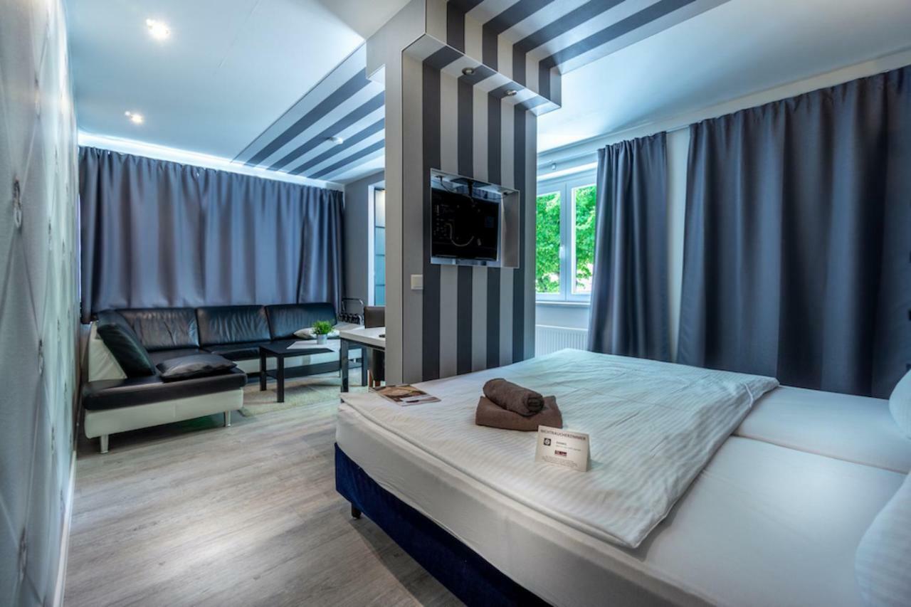 Sl'Otel Budget Bernburg Exteriör bild